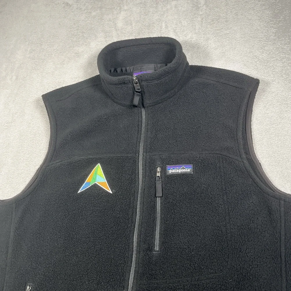Patagonia Mens Synchilla Fleece Vest Size Large L Black Full Zip Pockets Outdoor